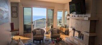 Panoramic views 5BR Villa Central location