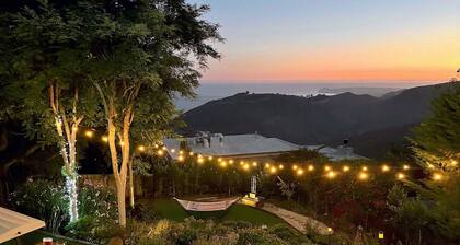 Panoramic views 5BR Villa Central location