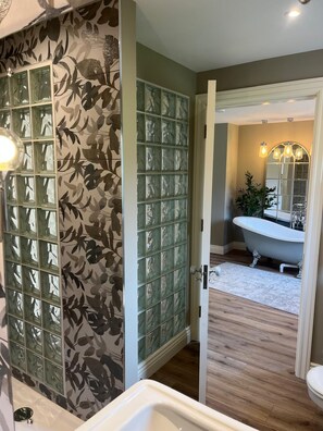Shower, eco-friendly toiletries, hair dryer, towels