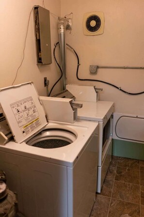 Bathroom - NDSU Efficiency (APT 3) (Fargo)