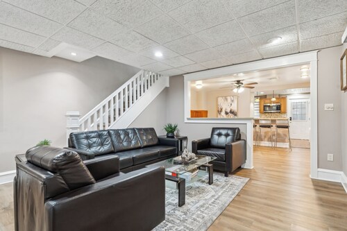 Modern Luxury in Prime Location