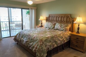 1 bedroom, iron/ironing board, free WiFi, bed sheets - Harbor Towers 614 - Tropical Sands Accommodations (Siesta Key)