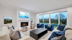 Smart TV, fireplace, ping pong, stereo - Elegant Shinnecock Hills Retreat with Private Pool and Community Amenities... (Southampton)