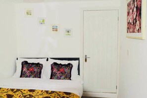1 Schlafzimmer, Bügeleisen/Bügelbrett, Reisekinderbett, kostenloses WLAN