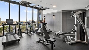 Fitness facility - Modern Apartment with Stunning Views in Southbank (Southbank)