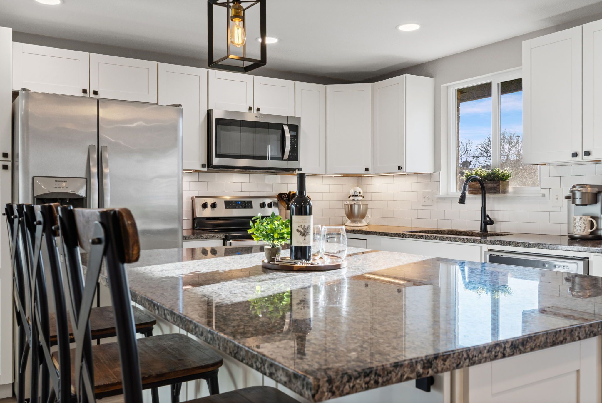 House, Multiple Beds, Hot Tub, Garden View (Berthoud Basecamp) | Private kitchen