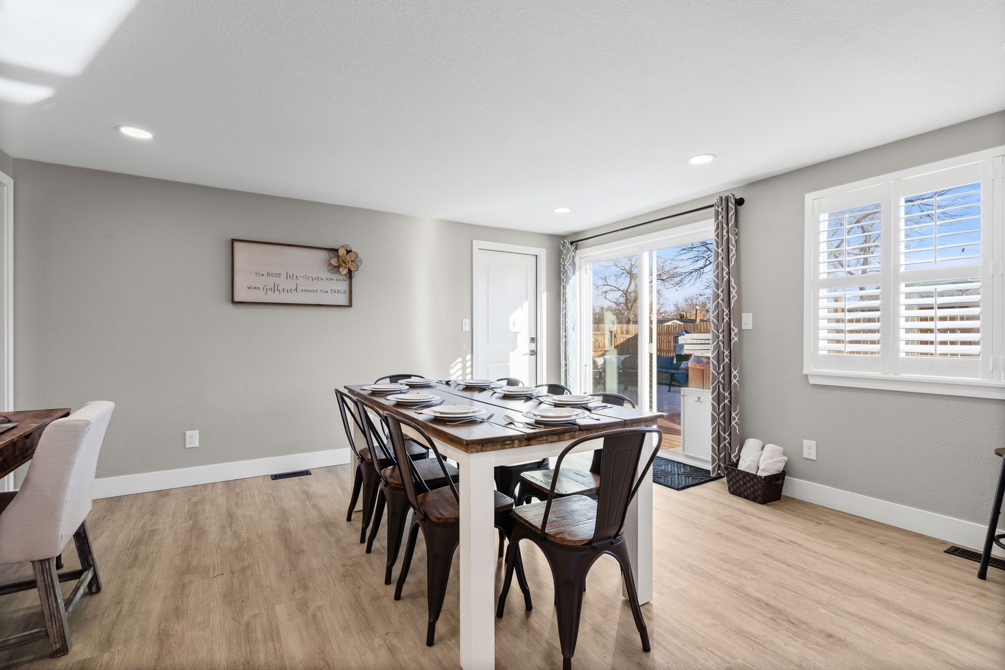 House, Multiple Beds, Hot Tub, Garden View (Berthoud Basecamp) | Dining