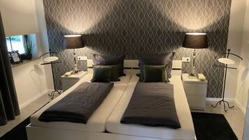 2 Schlafzimmer, Bügeleisen/Bügelbrett, kostenloses WLAN