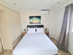 2 bedrooms, iron/ironing board, free WiFi, bed sheets
