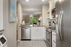 Private kitchen -  2BR Villa w/ Pool • Walk to Coligny Beach, Dining, Shops & Park! (Hilton Head Island)