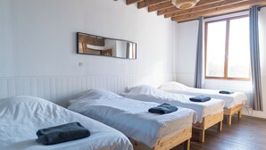 8 多间卧室、床单