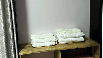 Standard Apartment, Balcony, Valley View | Interior