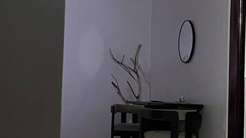 Standard Apartment, Balcony, Valley View | Interior