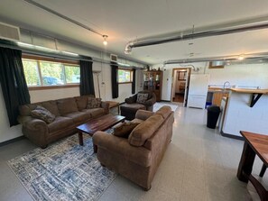 Bungalow, Bergblick | Wohnbereich