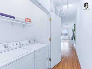 Interior - Modern Spacious Loft in Downtown (Memphis)