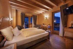 Superior Double or Twin Room, Balcony, Mountain View