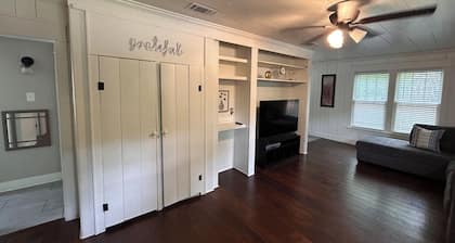 ✦ Sophisticated City Retreat: Home in Historic Area Steps from SoMa ✦