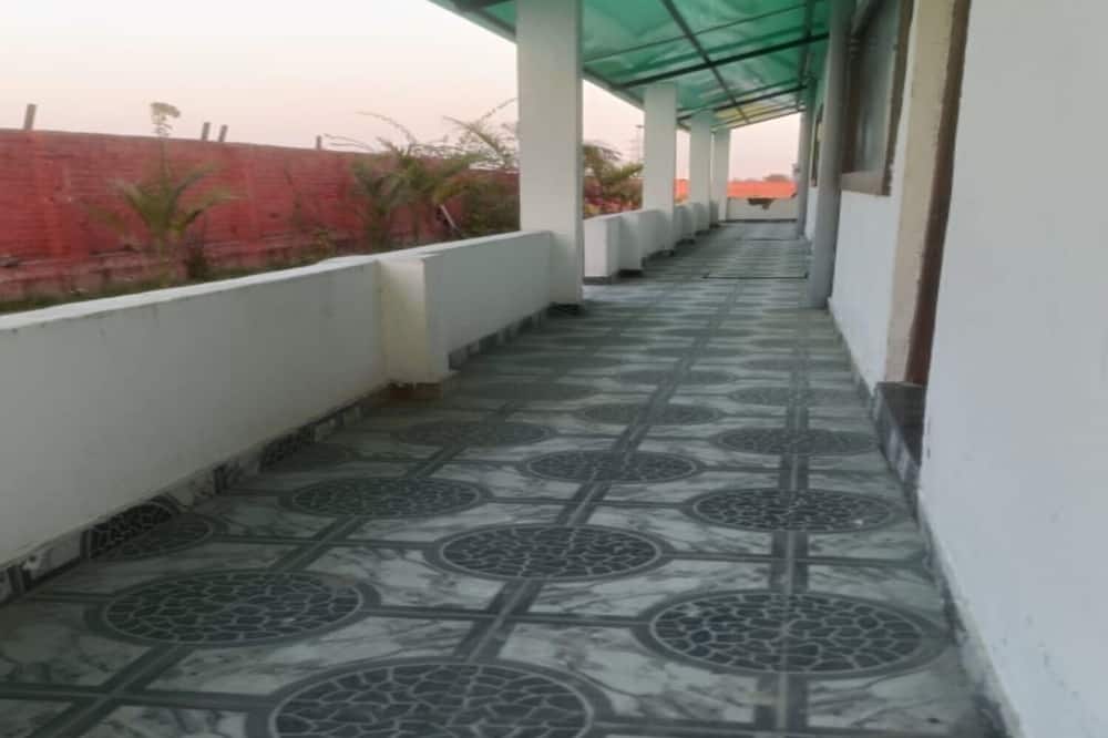 Hotel AramNest - Harchandpur