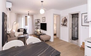 Living area - Apartment Luz Split, private parking spot in the garage (Split)