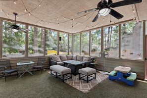 Interior - Cozy modern style home 4.4 miles from Augusta National (Augusta)