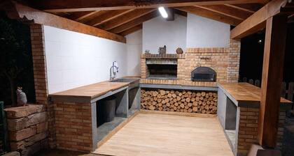 El Eco de los Robles-Rural house in Sunbilla near Baztan for 6-8 people.