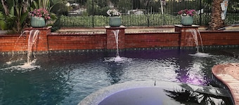 Charming Villa House 3-bedroom with pool & jacuzzi, AC in beautiful San Marcos