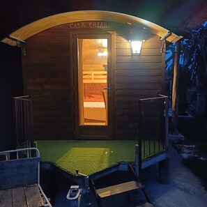 Terrace/patio - Caravan in farmhouse (Arles)