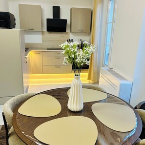 Dining - Luxury design apartment Cannes Centre - 2 mn Palais du Festival and Croisette (Cannes)
