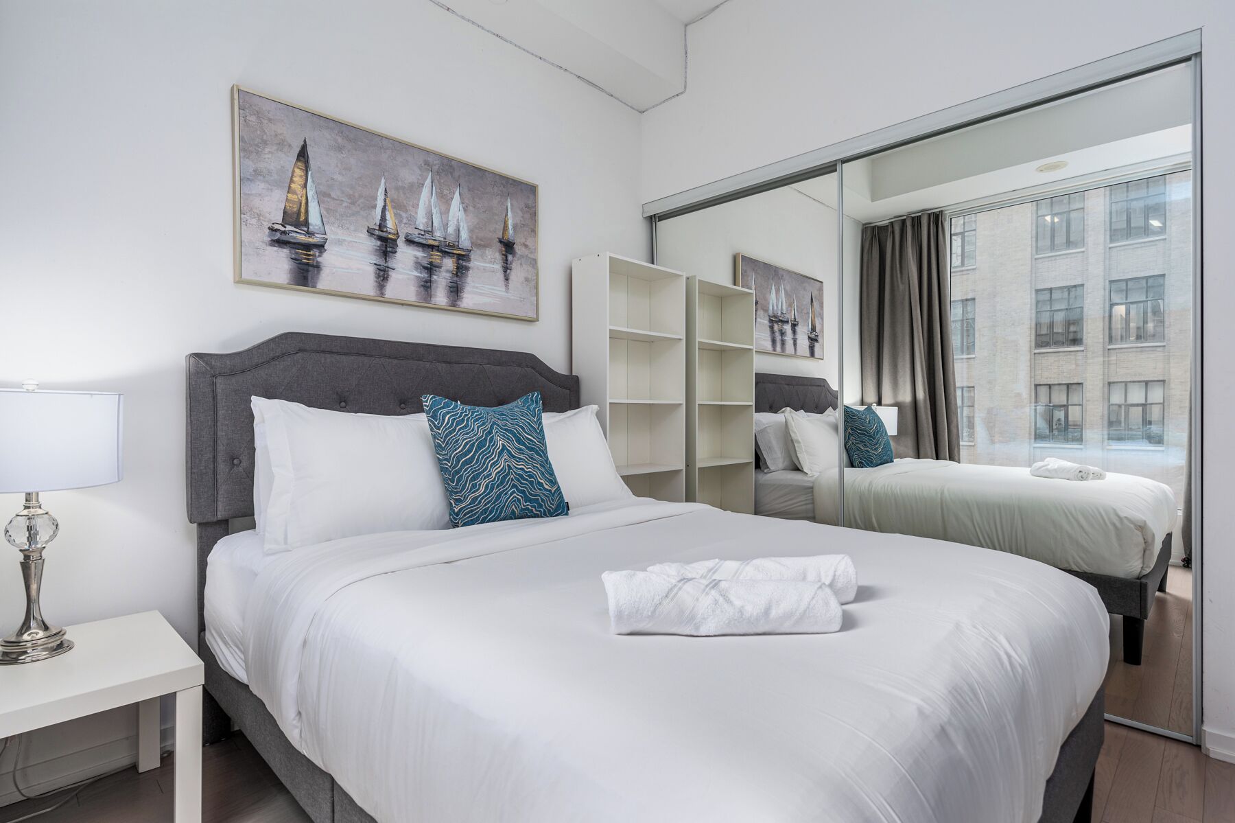 Bloc d'apartaments Elite, vistes a la ciutat