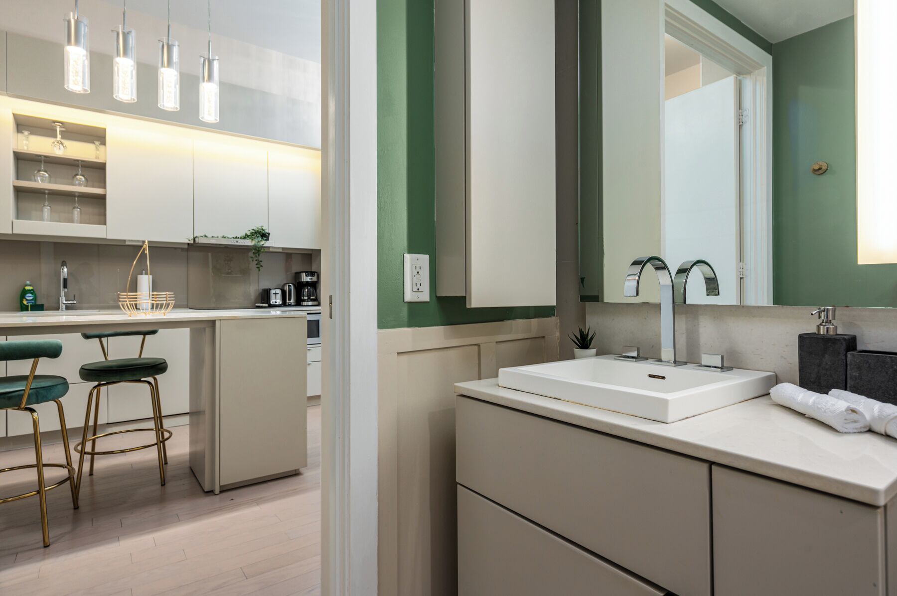 Elite Condo, City View | Bathroom