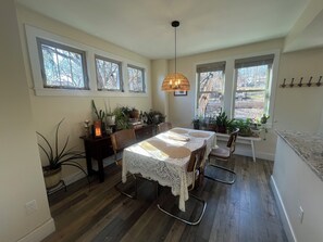 Dining - 2-bedroom apartment: lush outdoor space, pollinator and veggie gardens (Pittsburgh)