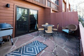 Outdoor dining - C3 On The Tee - 2 Bed Condo on the Golf Course (Estes Park)