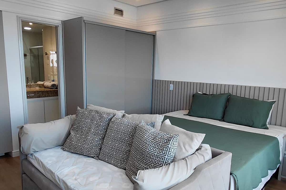 Apartment, 1 Bedroom, City View