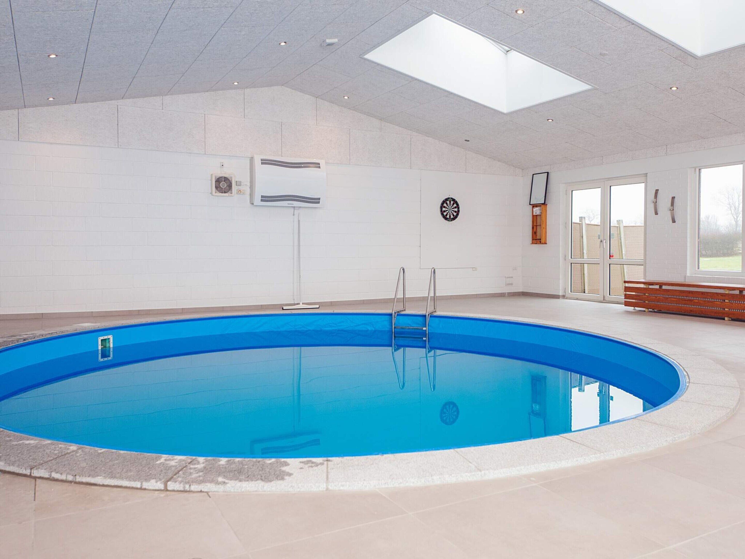 Hus | Pool | Indendørs pool, udendørs pool