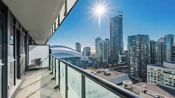 Family Suite, 3 Bedrooms, City View | Balcony view