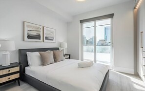 Family Suite, 3 Bedrooms, City View - The Casa - Toronto Financial District (Toronto)