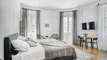 Deluxe Studio, Balcony, City View