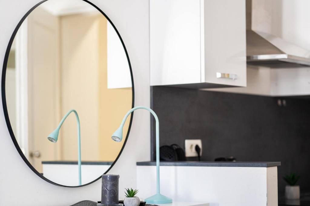 Klassieke studio, uitzicht op de stad | Interieur