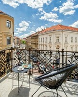 Estudio Deluxe, balcón, vistas a la ciudad | Jardines del alojamiento