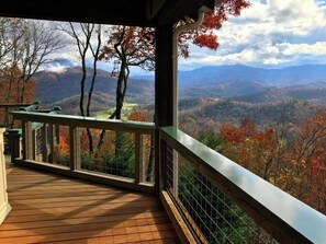 Terrace/patio - Hidden Gem in the Smokies - Awenasa (Franklin)