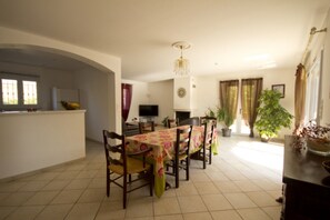 تناول الطعام