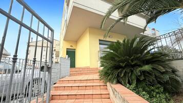 Enceinte de lâhĂ©bergement