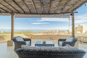 Property grounds - Oceanview home Puerta Cortes golf cart Included (La Paz)