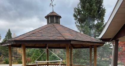 Hilltop 5 Bedroom 2 Bathroom Home with 30 acres