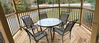 Hilltop 5 Bedroom 2 Bathroom Home with 30 acres