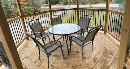 Hilltop 5 Bedroom 2 Bathroom Home with 30 acres