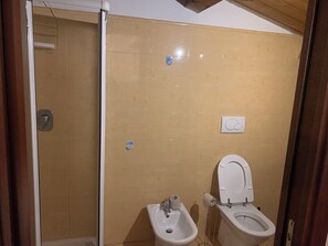 Bathroom - Apartment in the center of cattolica (Cattolica)