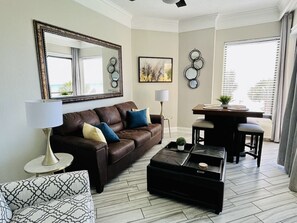 TV - Palmetto Breeze Retreat. Oceanfront. Pet Friendly. (Myrtle Beach)