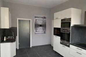 Private kitchen - Enjoy freedom - vacation apartment with 2 bedrooms in a direct city location (Cochem)