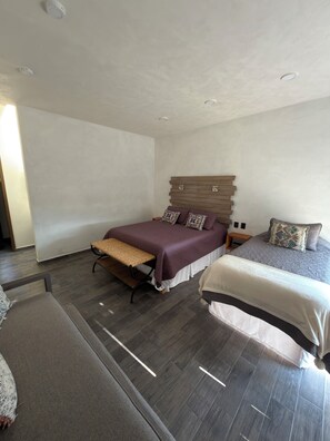 Room - Valle iris (El Arco)